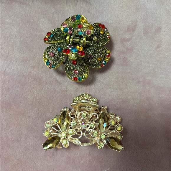 Accessories - 2 Bling metal hair clips​